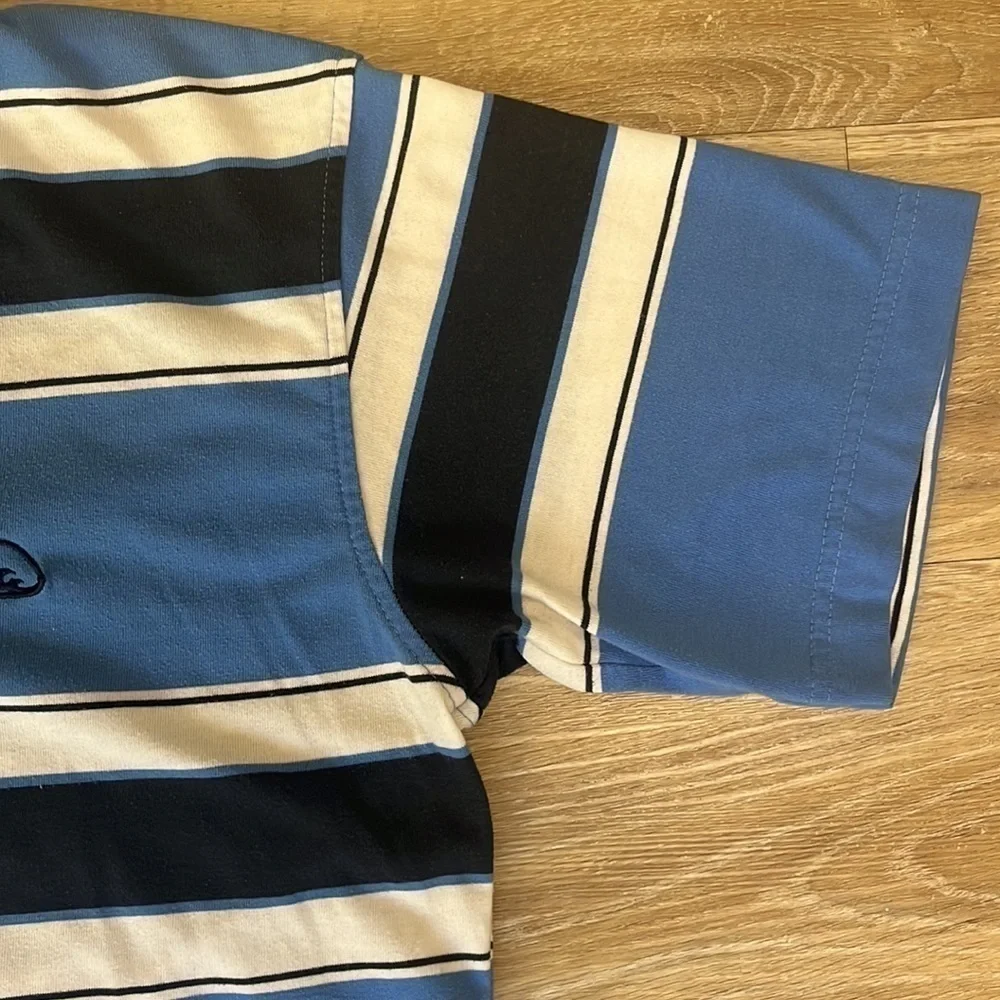 Heat Wave Blue Striped Polo Shirt with Logo. Size Medium