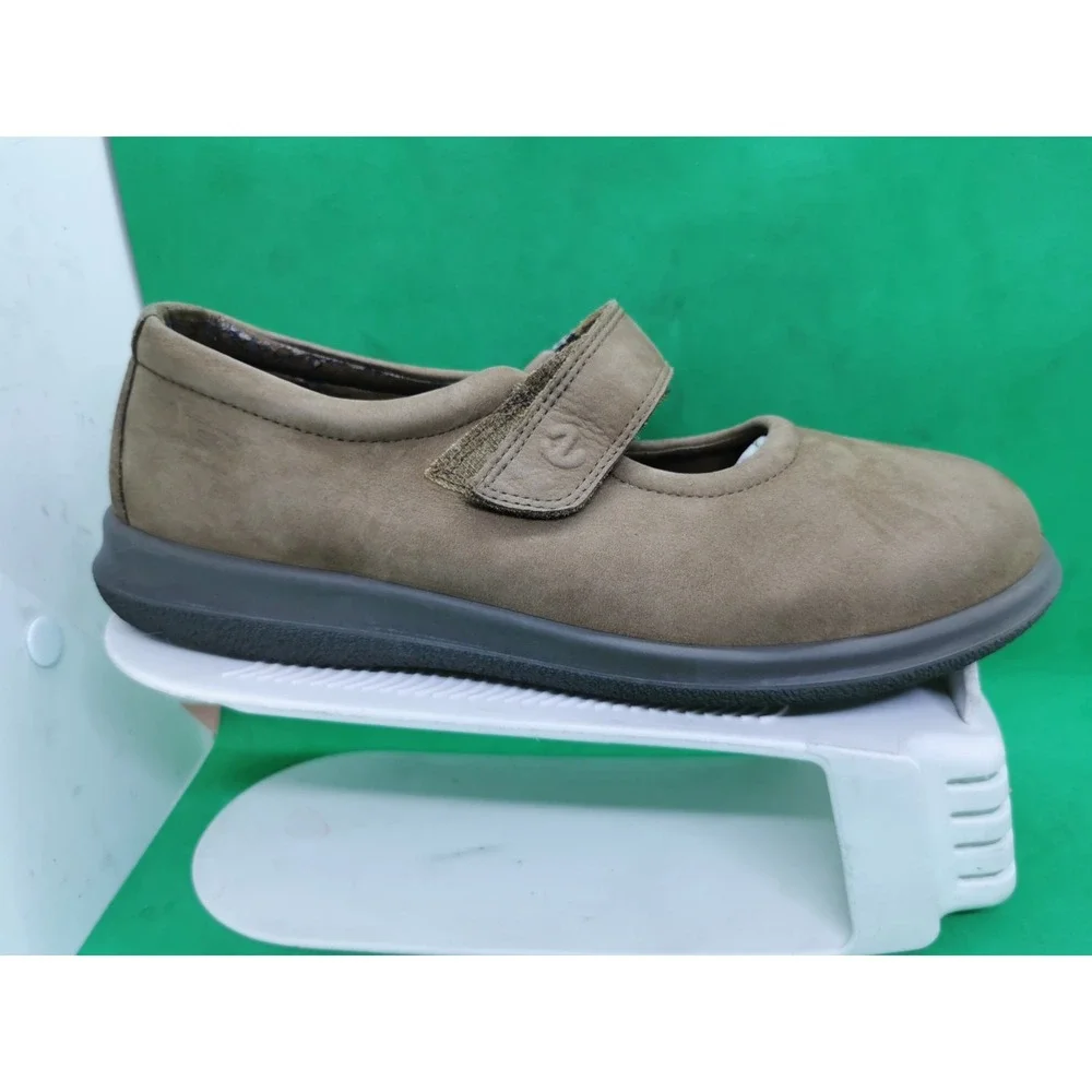 Ecco soft women