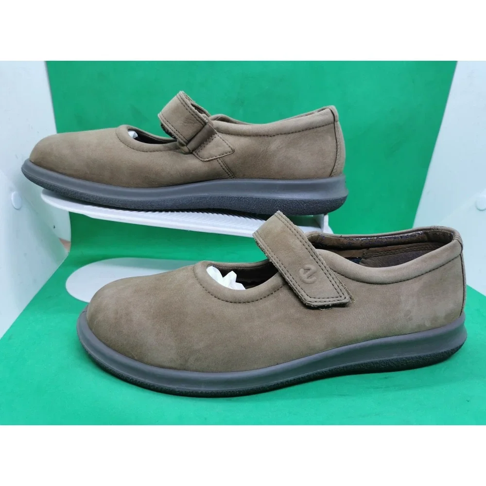 Ecco soft women