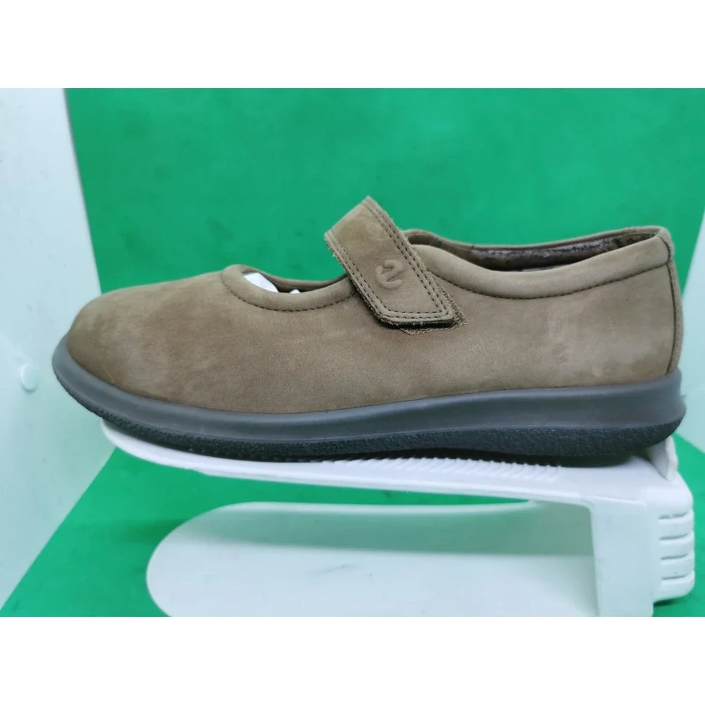 Ecco soft women