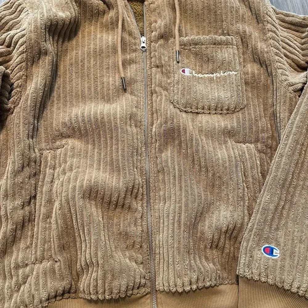Champion tan corduroy