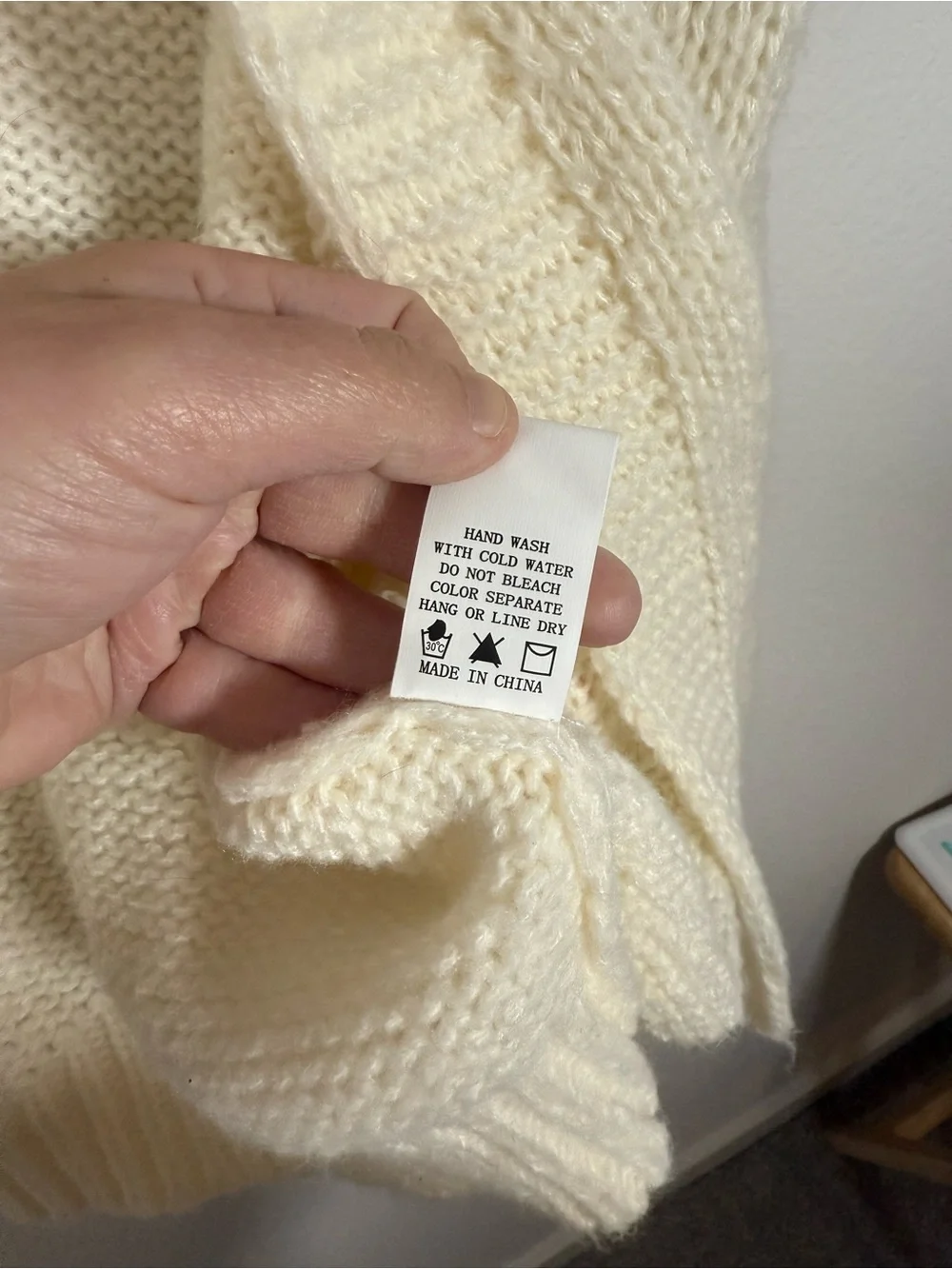 Luna Ivy length aesthetic knit