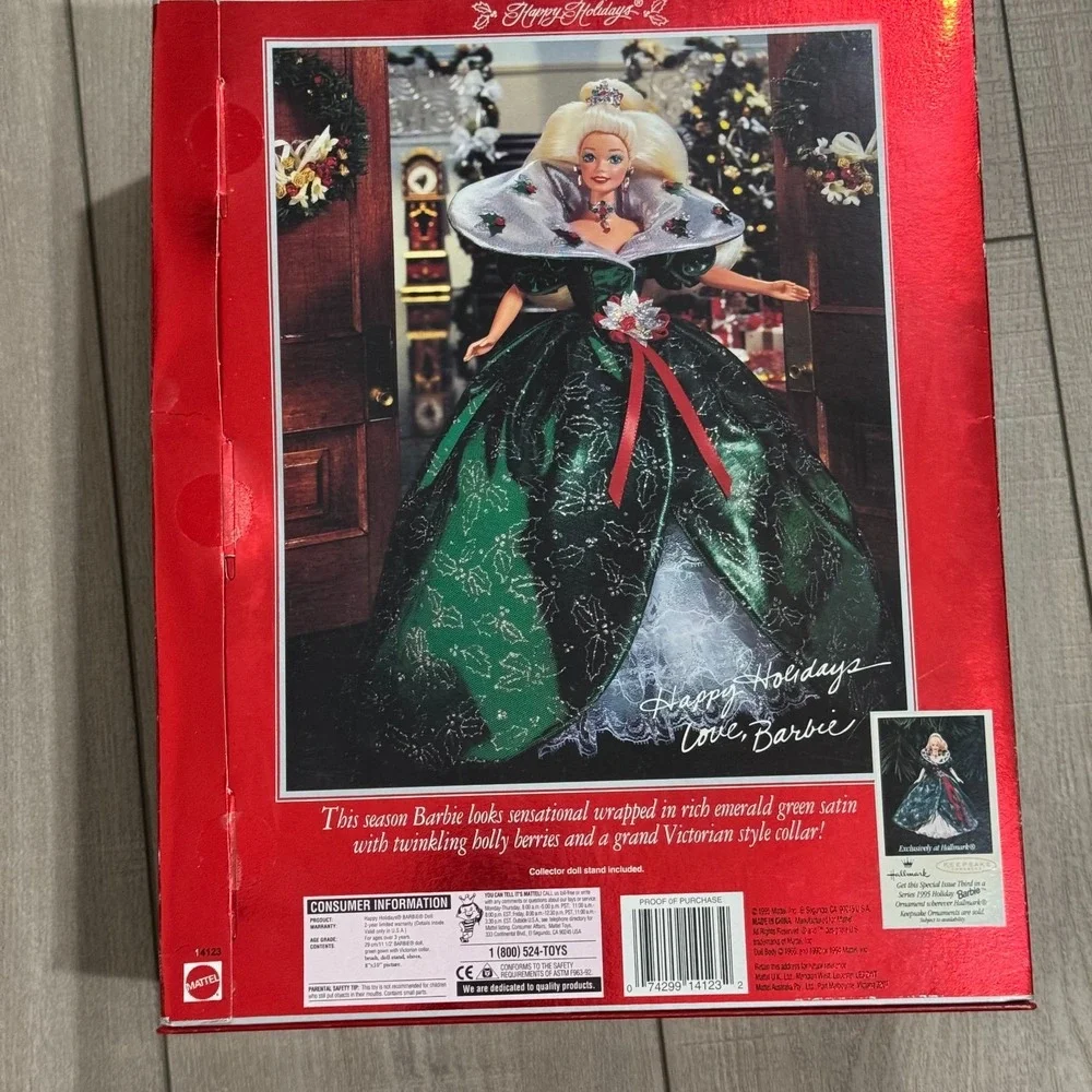 1995 Happy Holidays Barbie Special Edition Emerald Green Gown – Box Wear