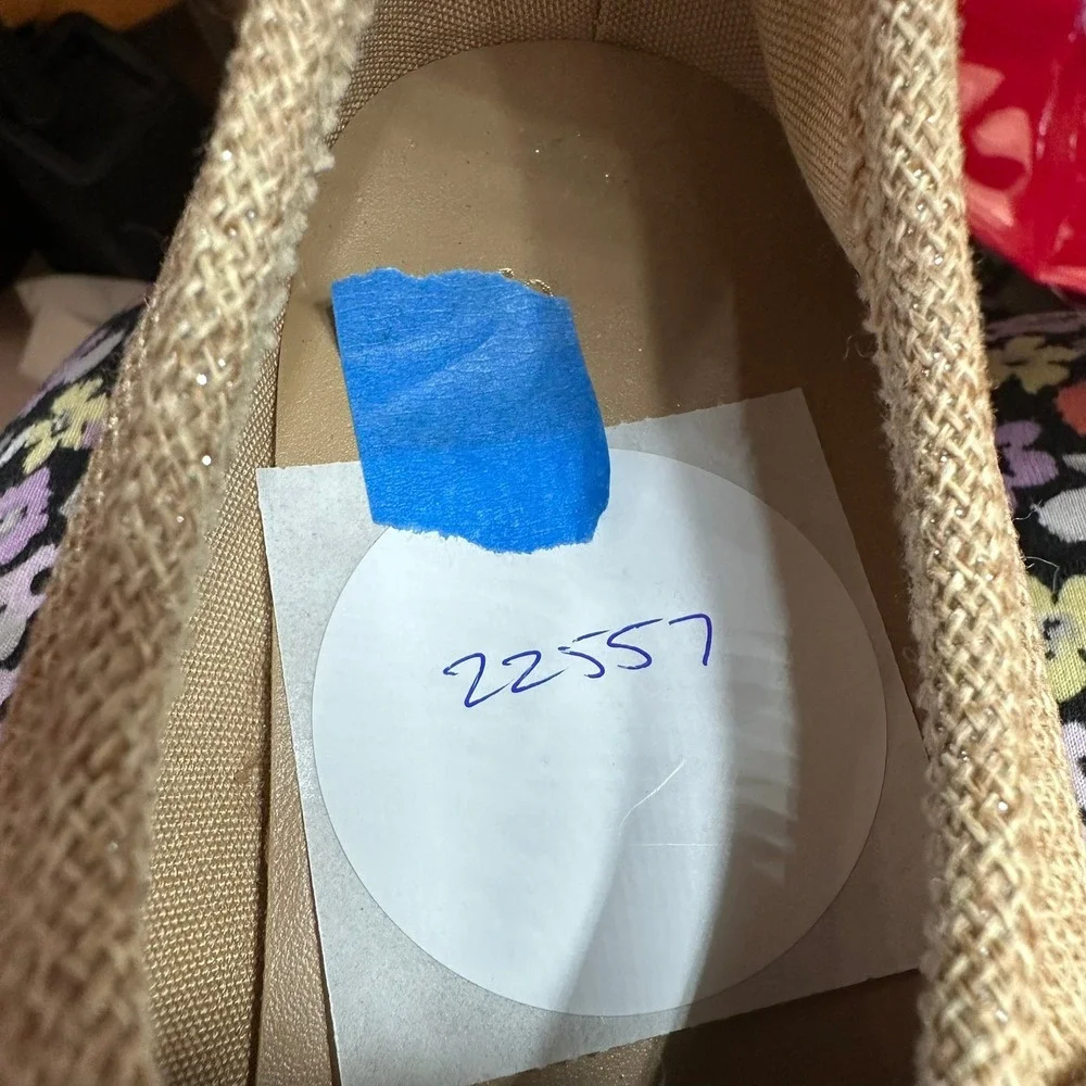 Tommy Bahama Galana‎ Tan Gold Shimmer Espadrille Sneakers Womens 9.5M PL251141