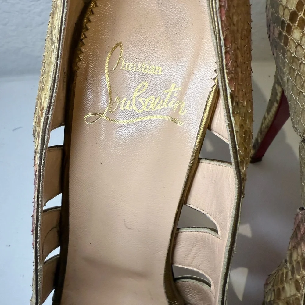 Christian Louboutin Fontanete Pink and Gold Metallic Snakeskin Peep Toe Pumps 39