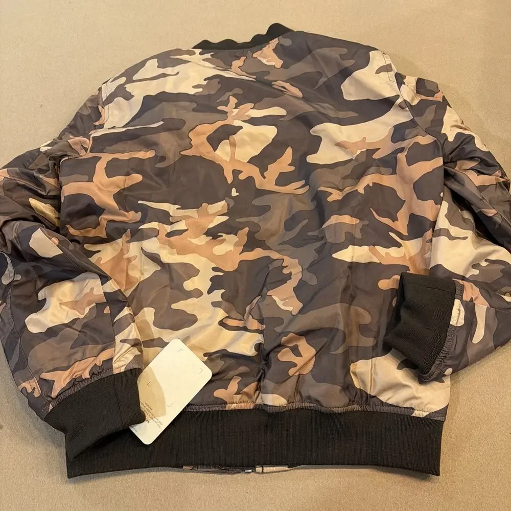 Levis levi bomber