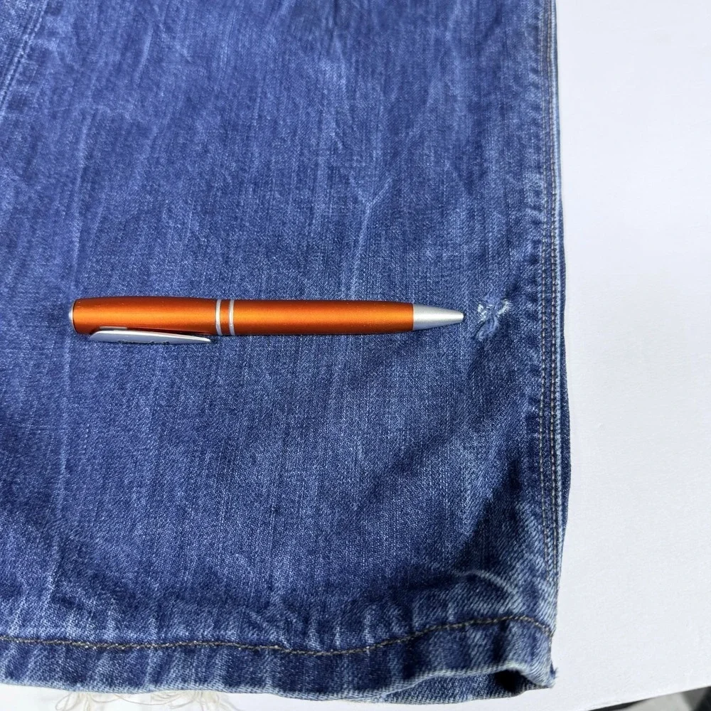 Levis levi 569