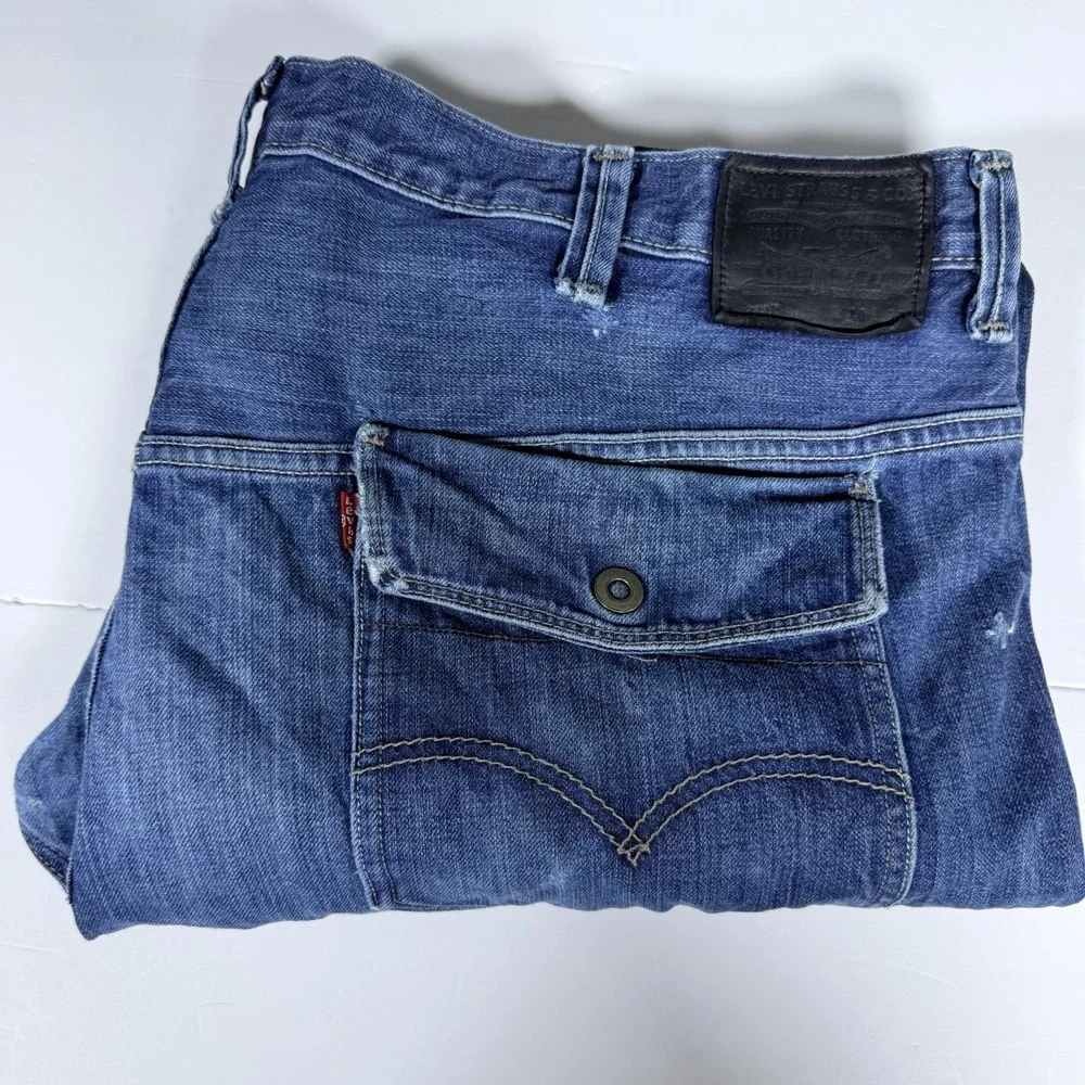 Levis levi 569