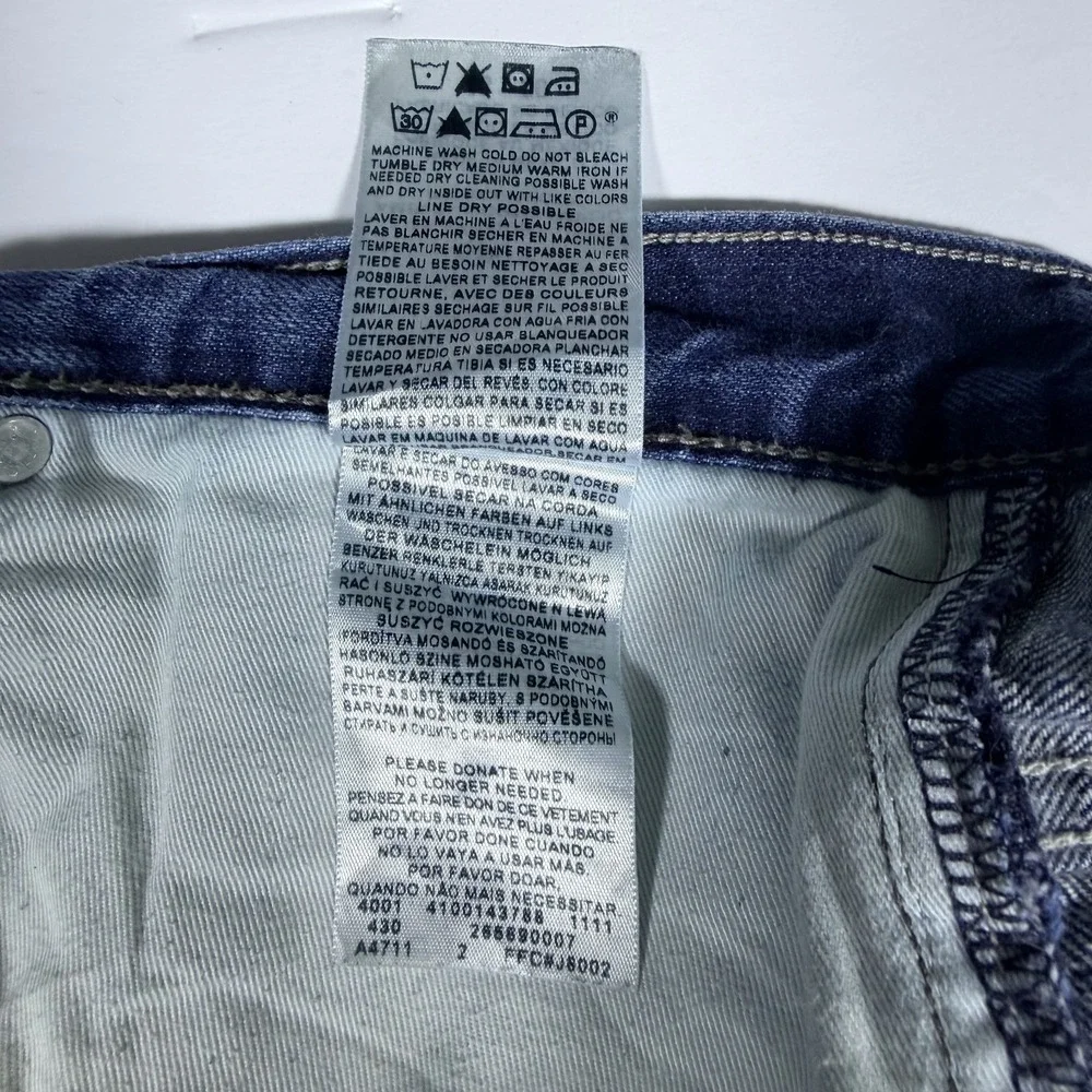 Levis levi 569