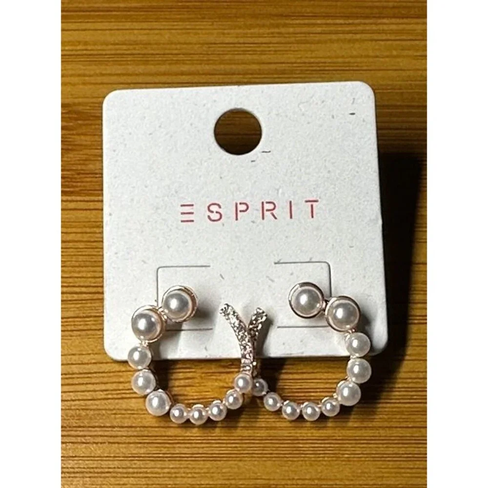 Esprit beautiful pair