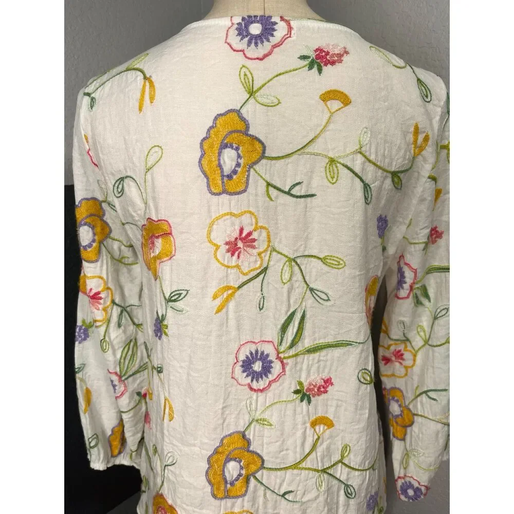 Kindred Floral Embroidered Boho Blouse M White Sheer Peasant Top Resort Gauzy