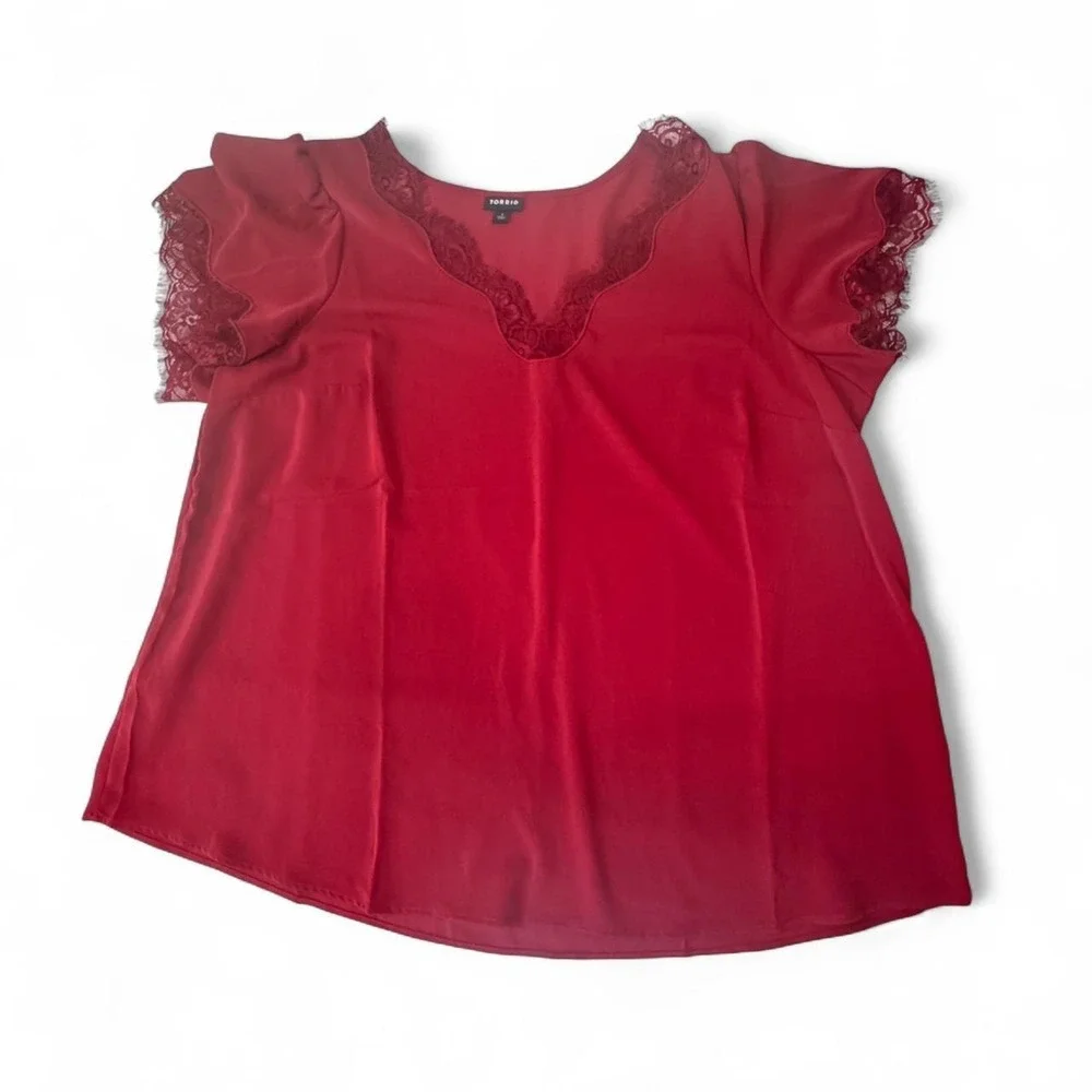 Torrid deep red‎ chiffon top