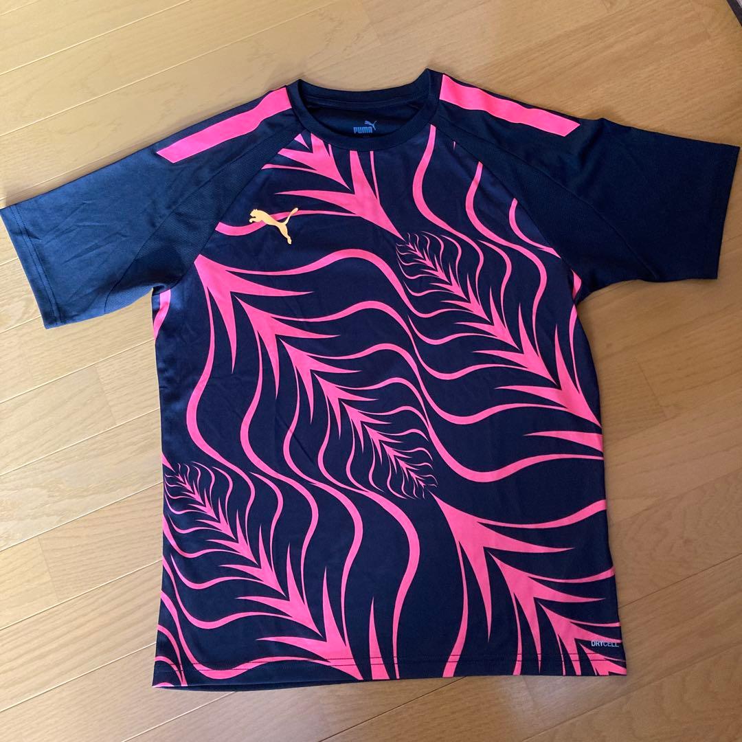 PUMA Training Shirt - Women's M