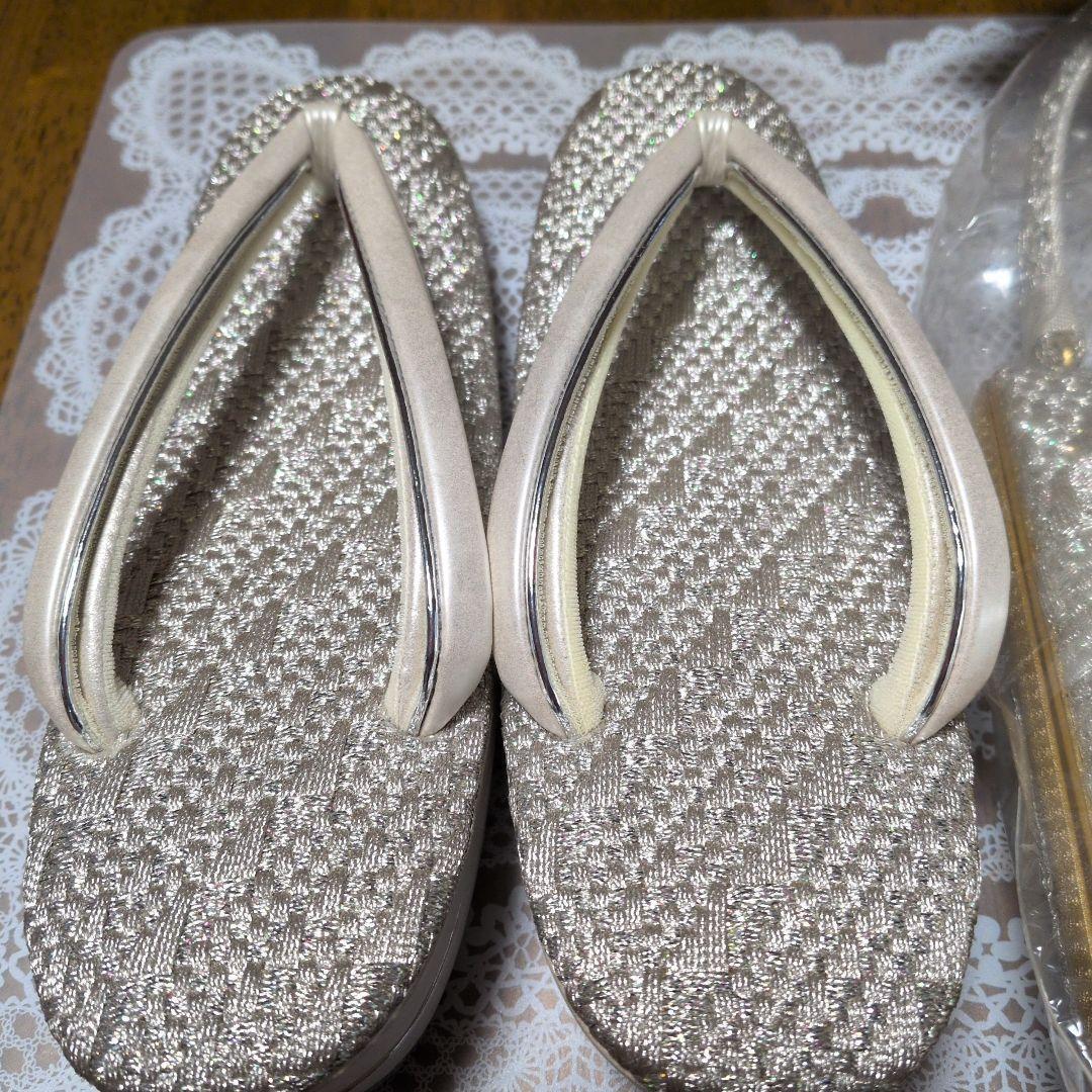 Silver Zori, Clutch Bag, and Fan Set
